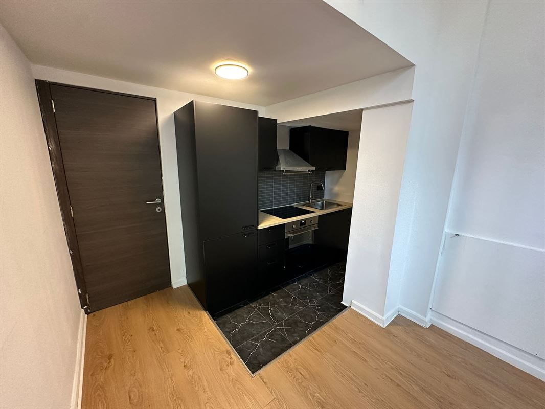 Ruimtelijke studio met mezzanine op 't Zuid