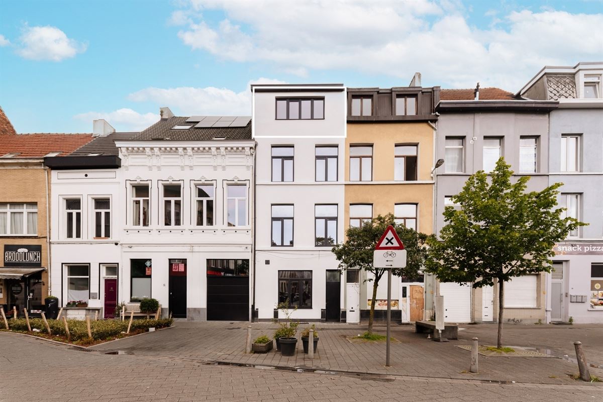 Gerenoveerd dakappartement met zonnig terras