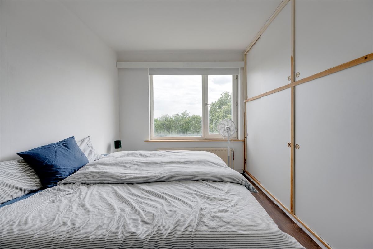 Lichtovergoten hoekappartement inclusief garagebox
