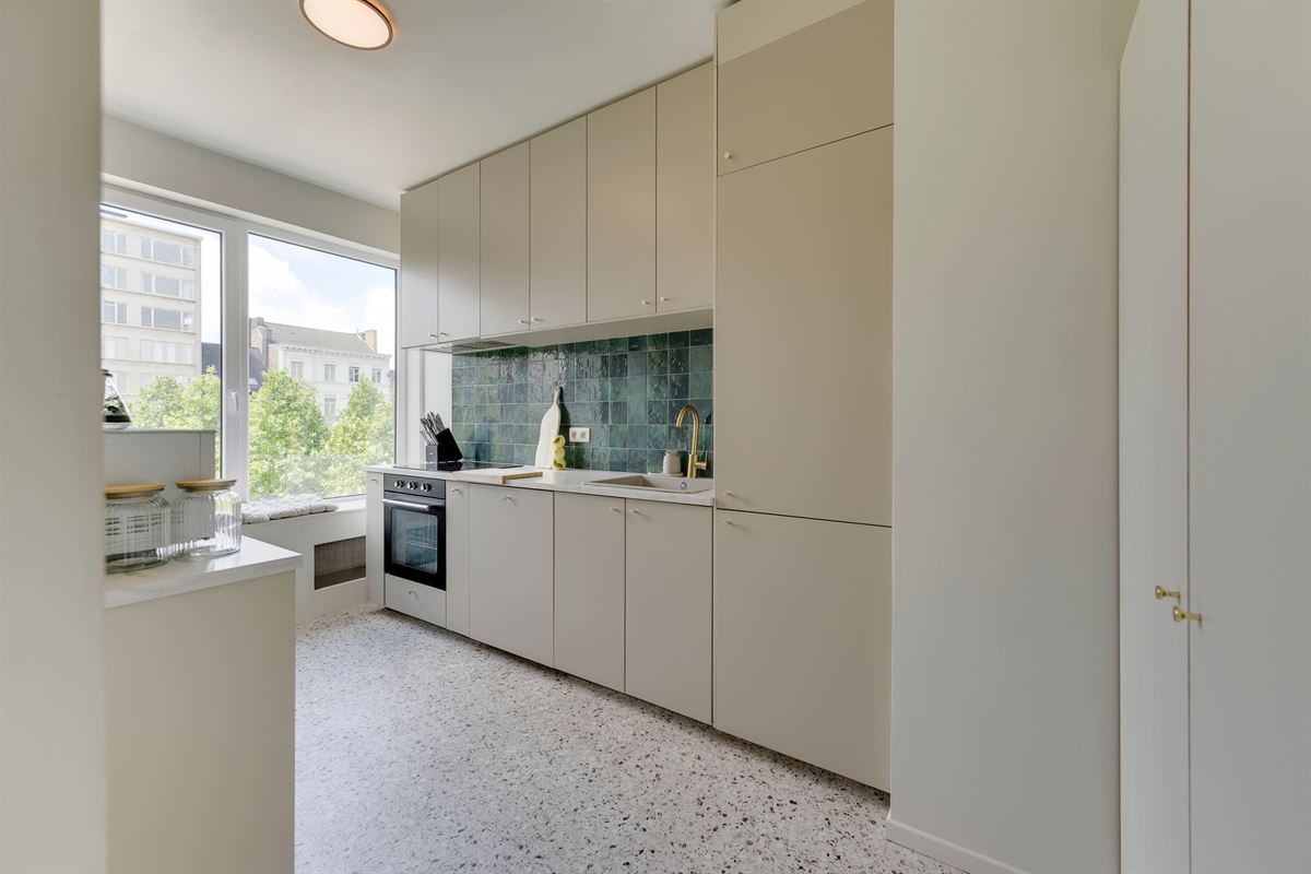 Stijlvol gerenoveerd stadsappartement met terras