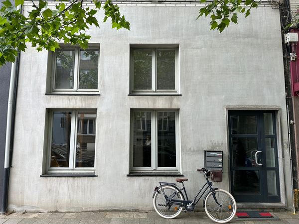 Ruimtelijke studio met mezzanine op 't Zuid