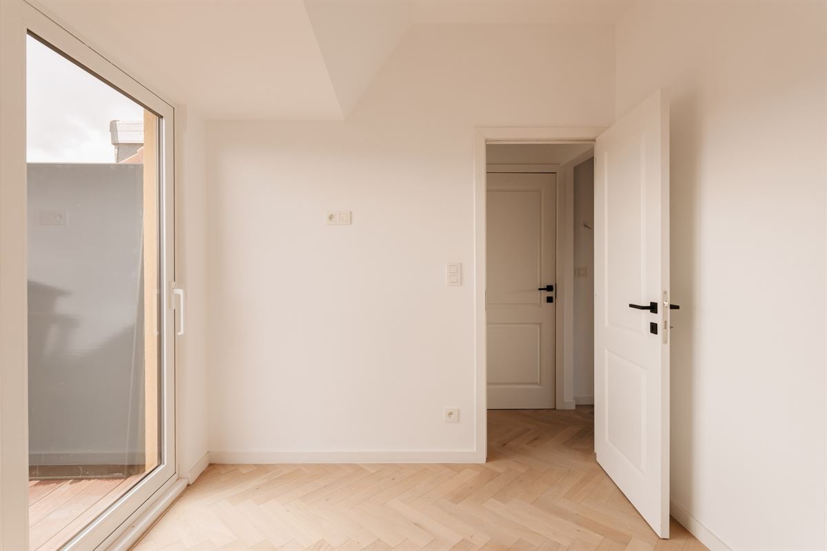 Gerenoveerd dakappartement met zonnig terras