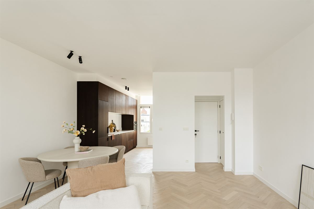 Energetisch gerenoveerd appartement met gezellig terras