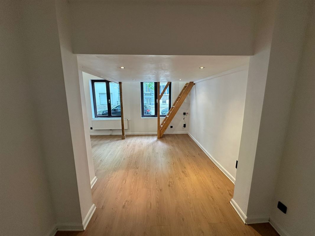 Ruimtelijke studio met mezzanine op 't Zuid
