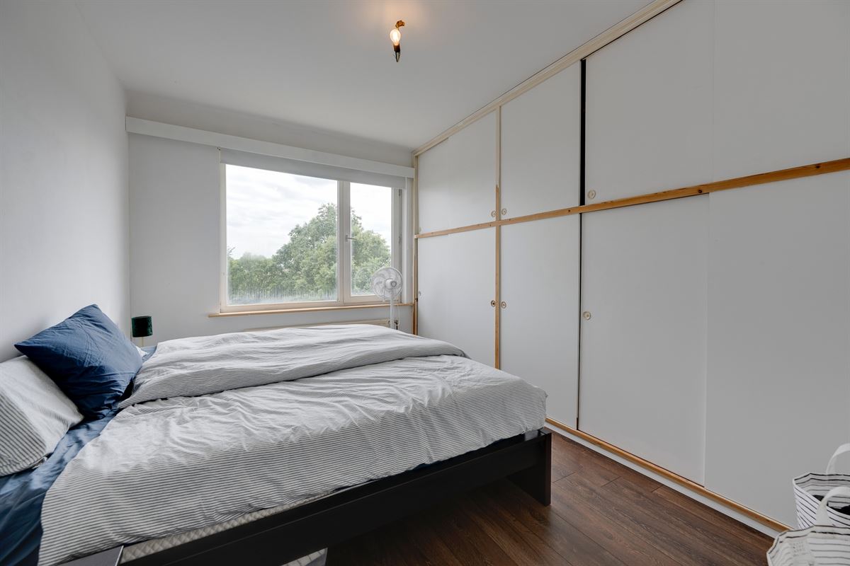 Lichtovergoten hoekappartement inclusief garagebox