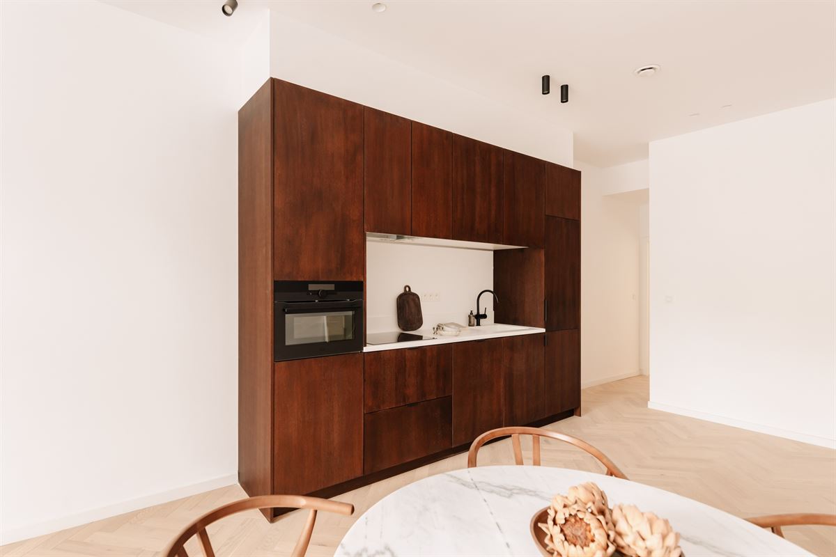 Gerenoveerd appartement met gezellige stadstuin