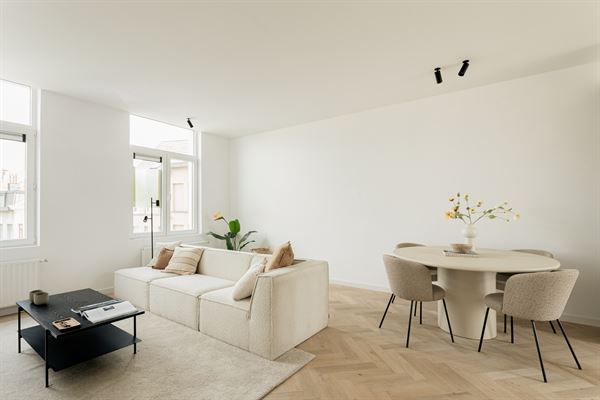 Energetisch gerenoveerd appartement met gezellig terras