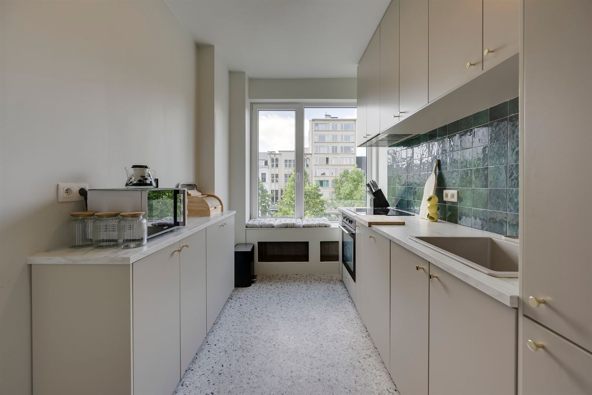 Stijlvol gerenoveerd stadsappartement met terras