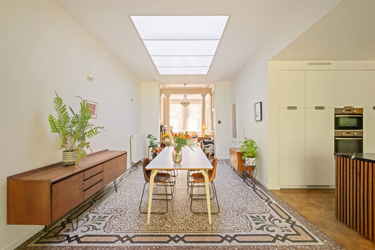 Statige neo-classicistische herenwoning met idyllische tuin