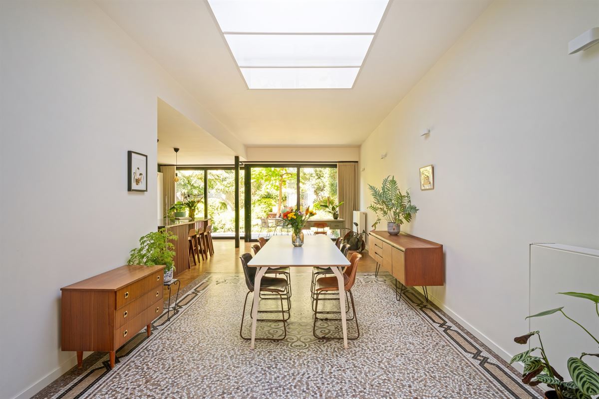 Statige neo-classicistische herenwoning met idyllische tuin
