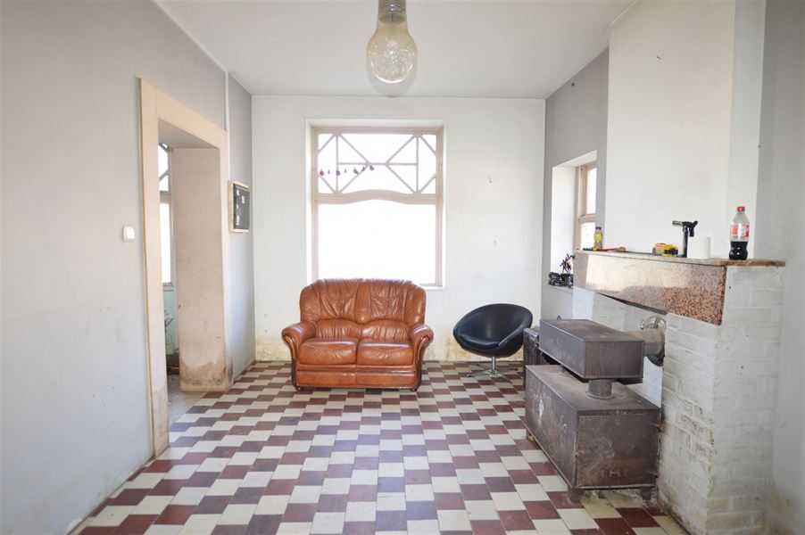 Maison avec grand garage