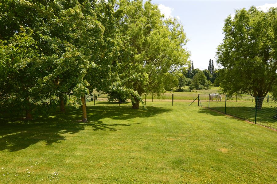 Maison villageoise avec piscine