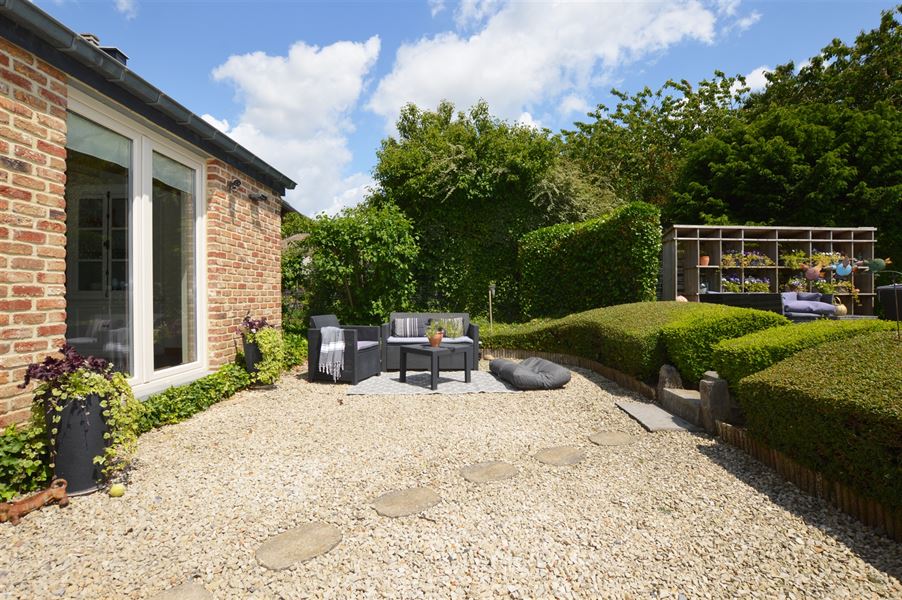 Maison villageoise avec piscine