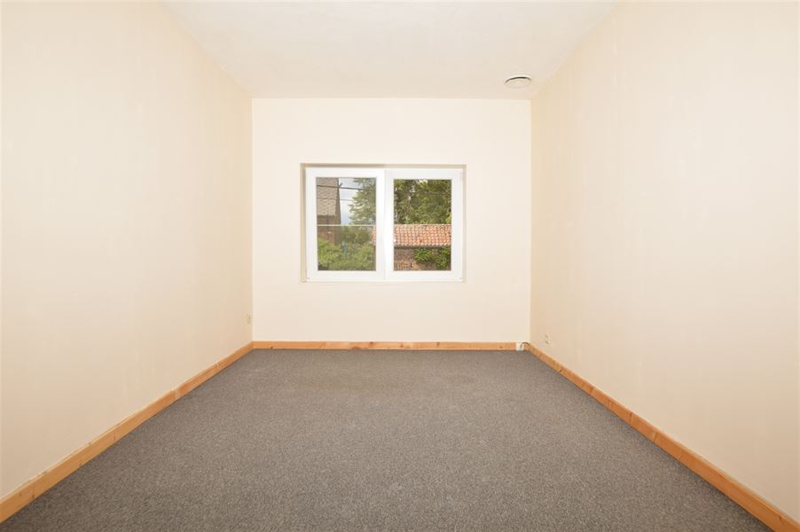 Maison villageoise avec piscine