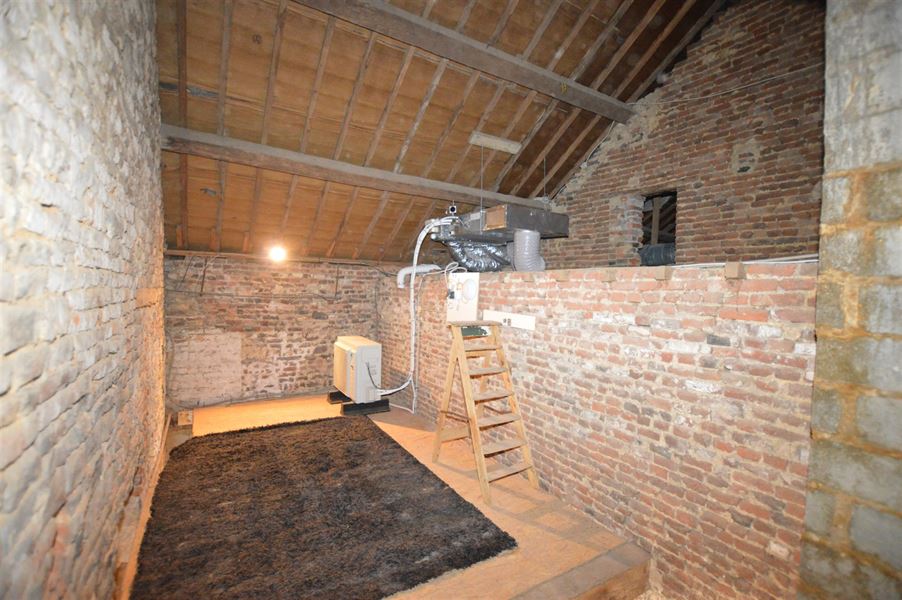 Maison villageoise avec piscine