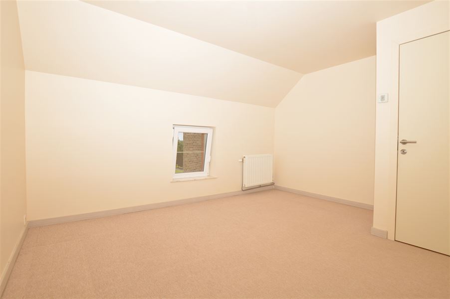 Maison villageoise avec piscine