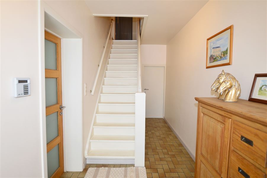 Maison villageoise avec piscine