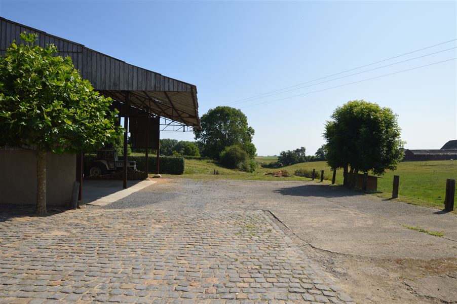 Fermette avec dépendance