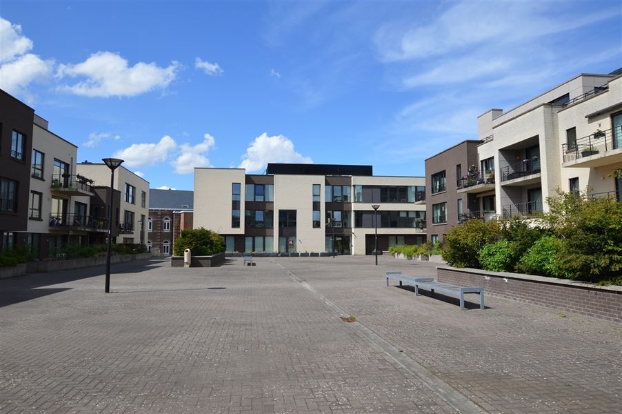 Studio avec terrasse