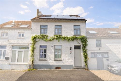 Maison avec jardin et piscine
