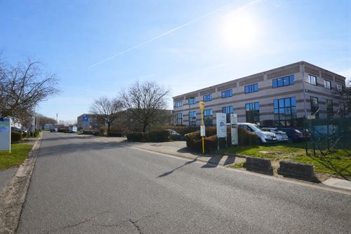 Bureaux avec espaces partagés