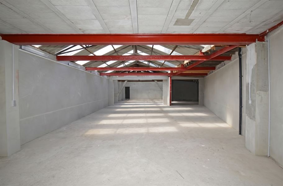 Garage / Entrepôt