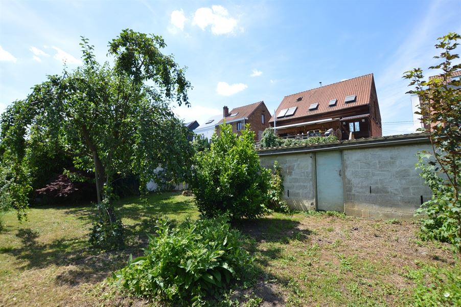 Propriété avec studio et bureaux