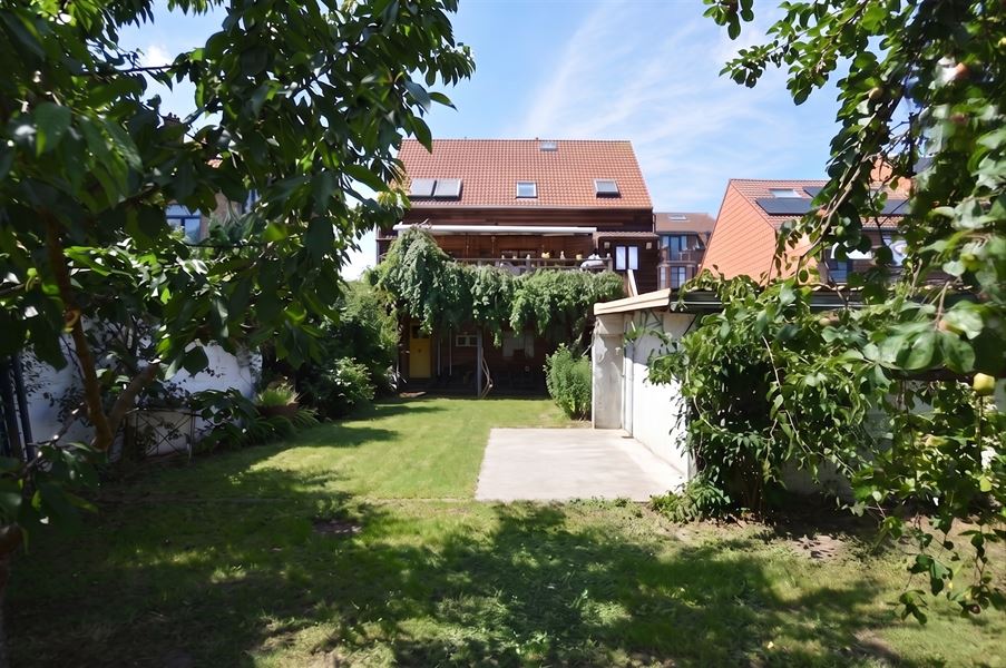Propriété avec studio et bureaux