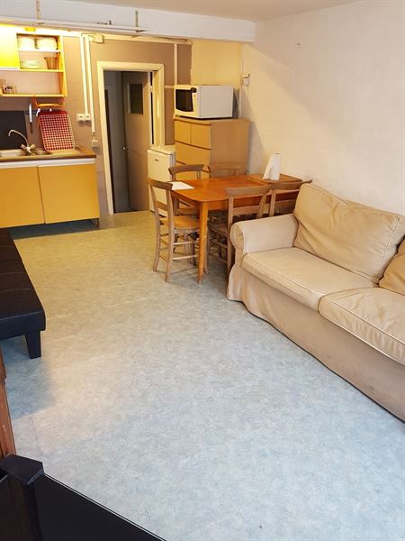 Propriété avec studio et bureaux