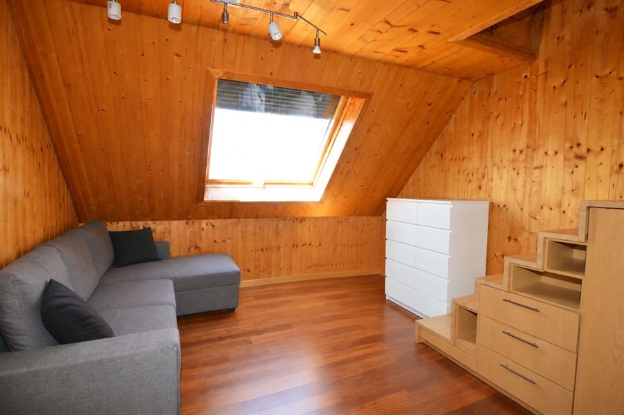 Propriété avec studio et bureaux