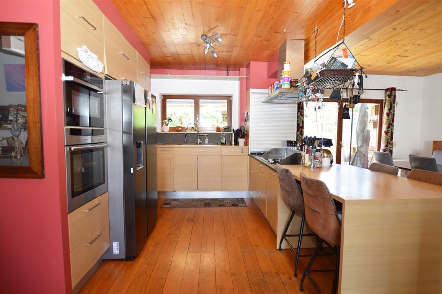 Propriété avec studio et bureaux
