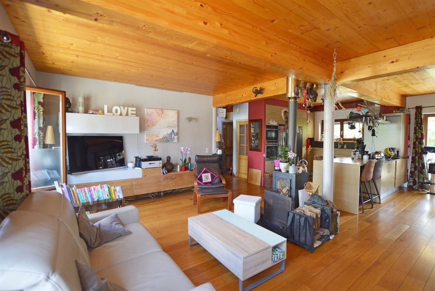 Propriété avec studio et bureaux