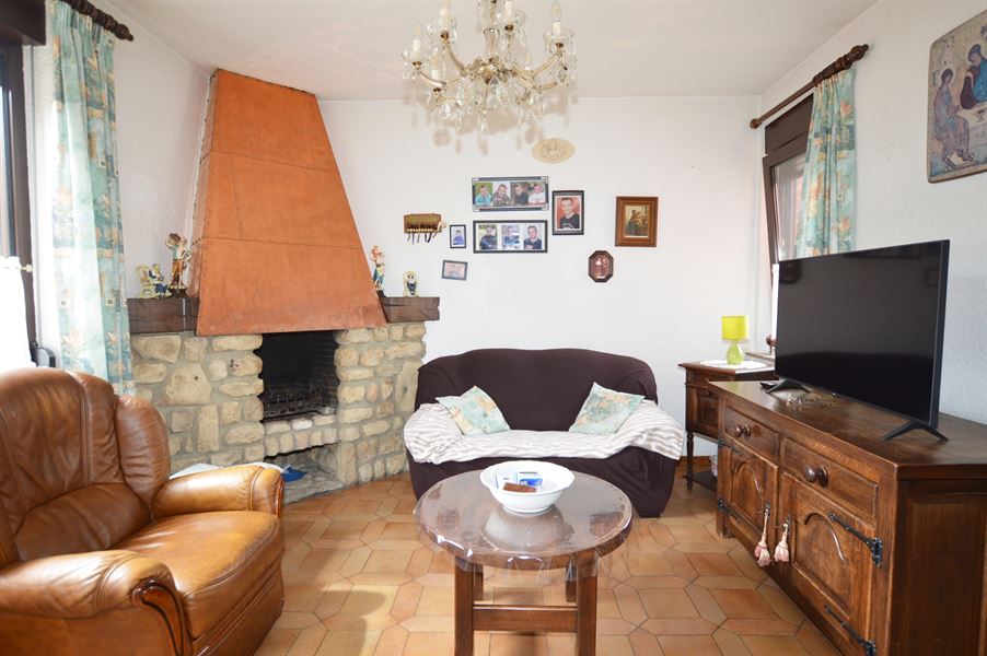 Charmante maison 3 façades avec garage