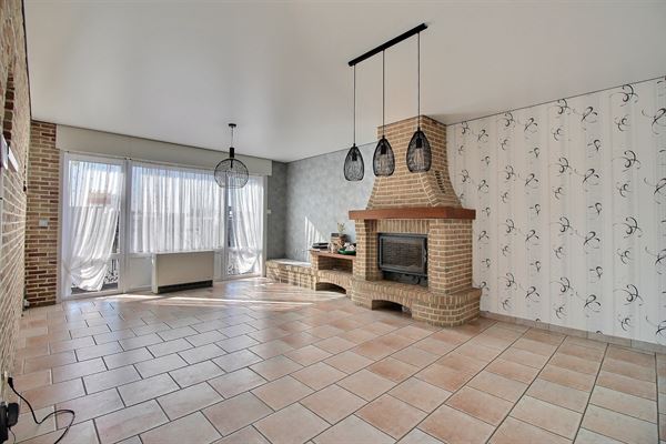 Jolie 3 façades avec garage