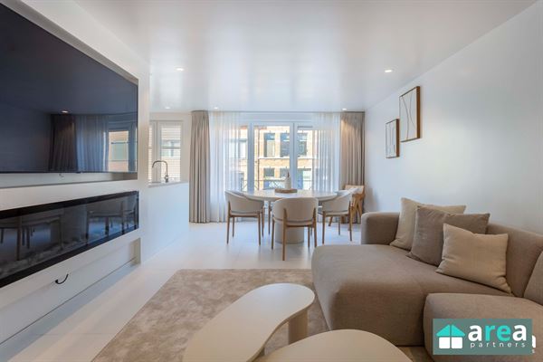 VERKOCHT! -  Instapklaar appartement met garage en achterliggende studio + tuin!