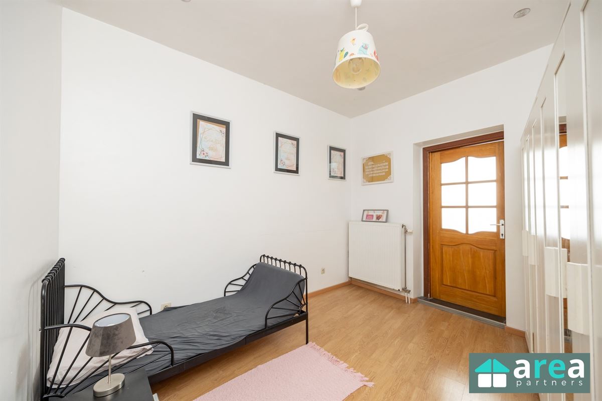 Woning met 4 slpk en koer!