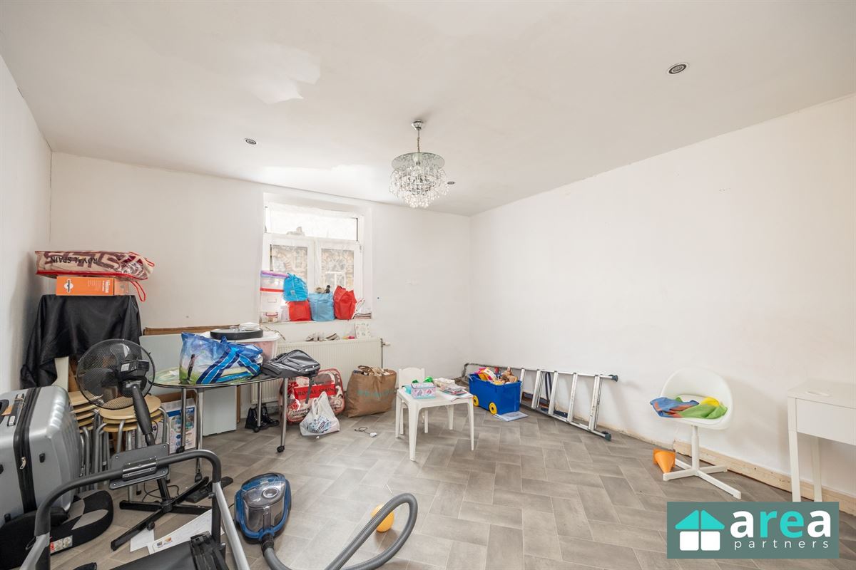 Woning met 4 slpk en koer!
