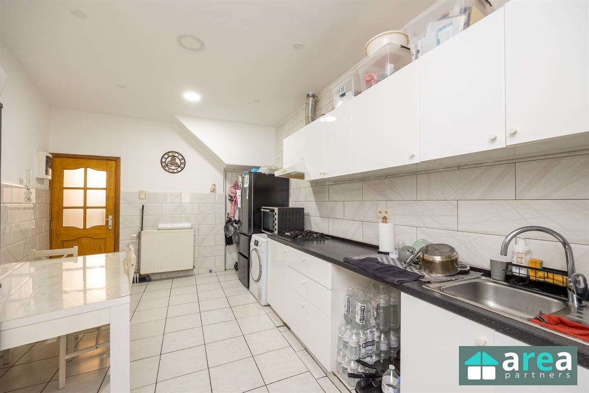 Woning met 4 slpk en koer!