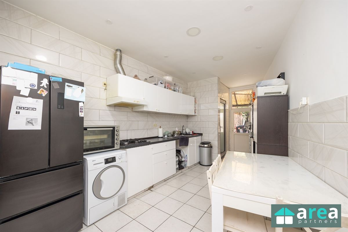 Woning met 4 slpk en koer!
