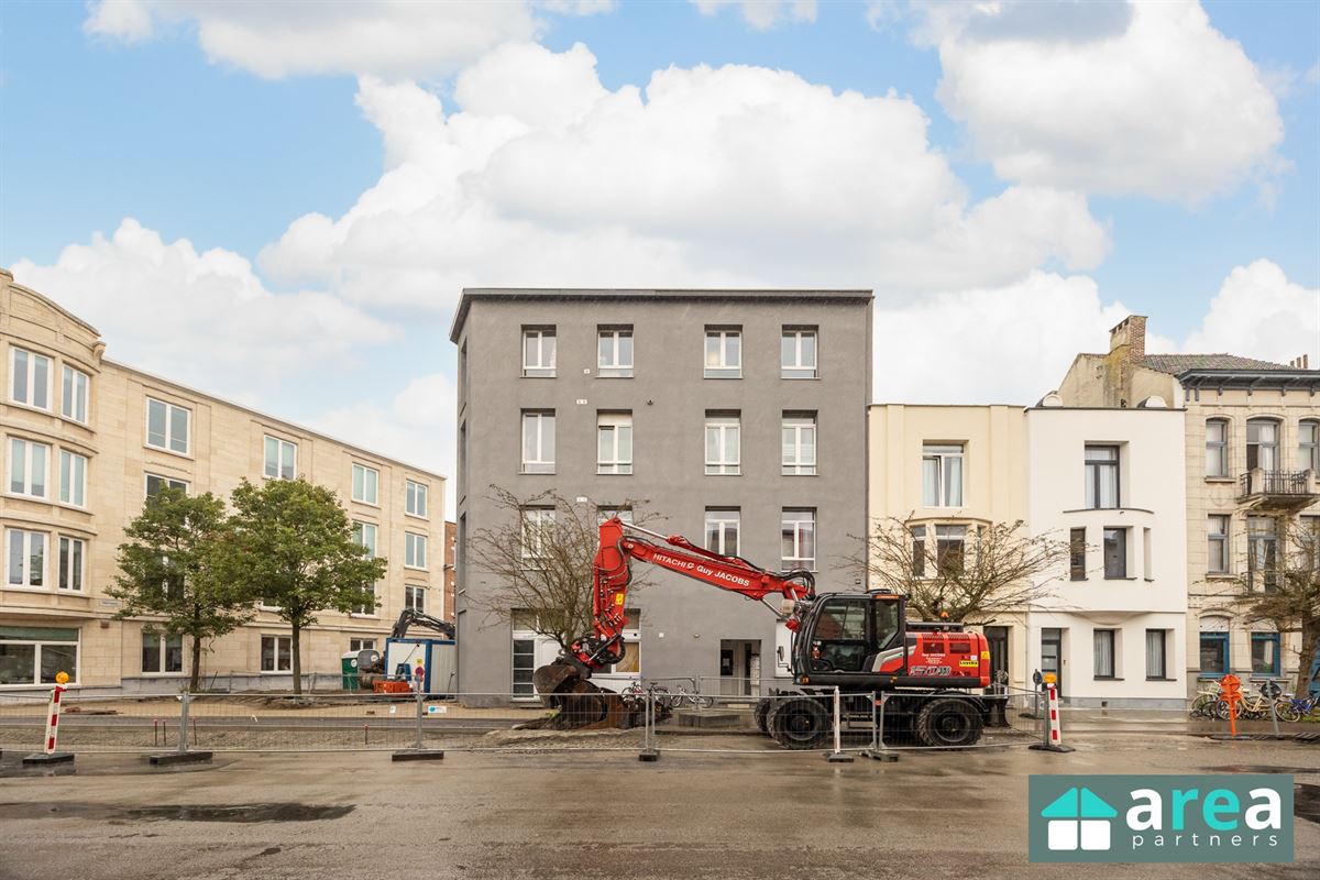 IN OPTIE- Interessante opbrengsteigendom bestaande uit 8 units!