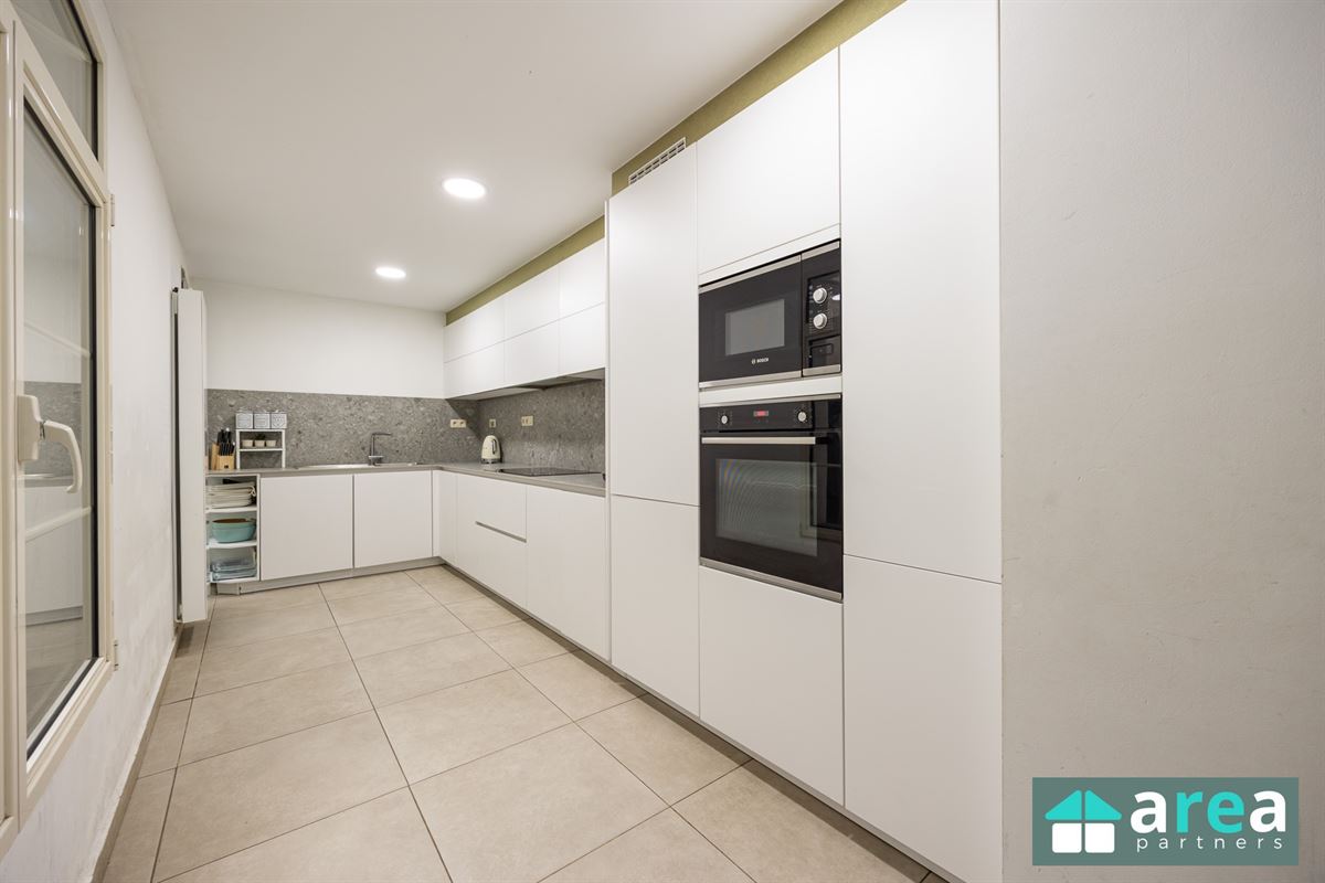 Moderne en Ruime woning met 4 slaapkamers!