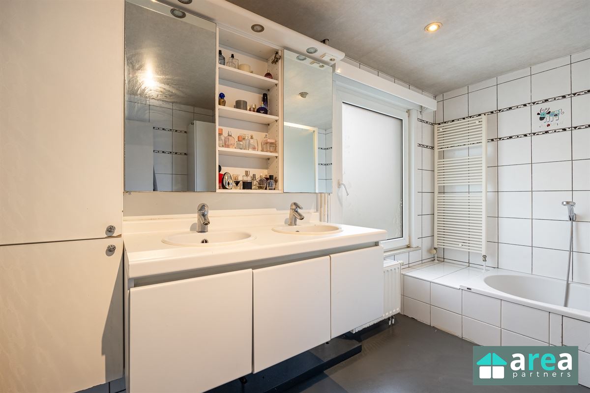 Moderne en Ruime woning met 4 slaapkamers!