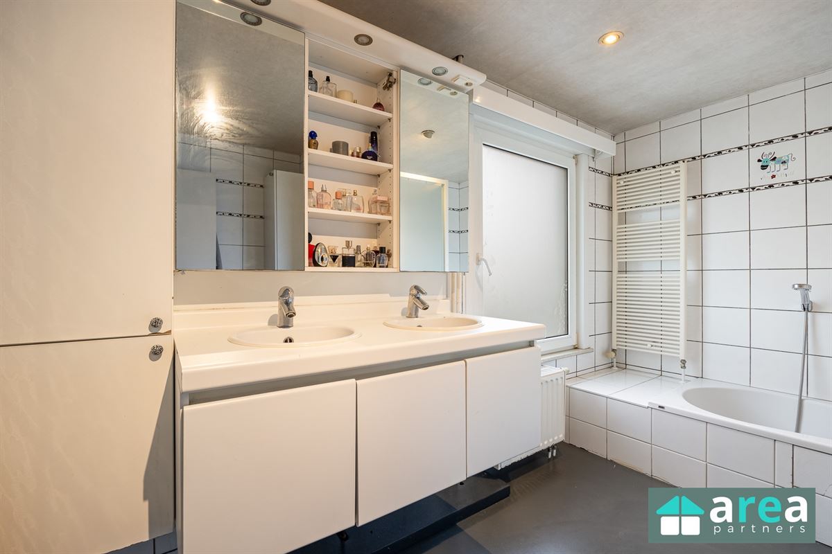 Moderne en Ruime woning met 4 slaapkamers!