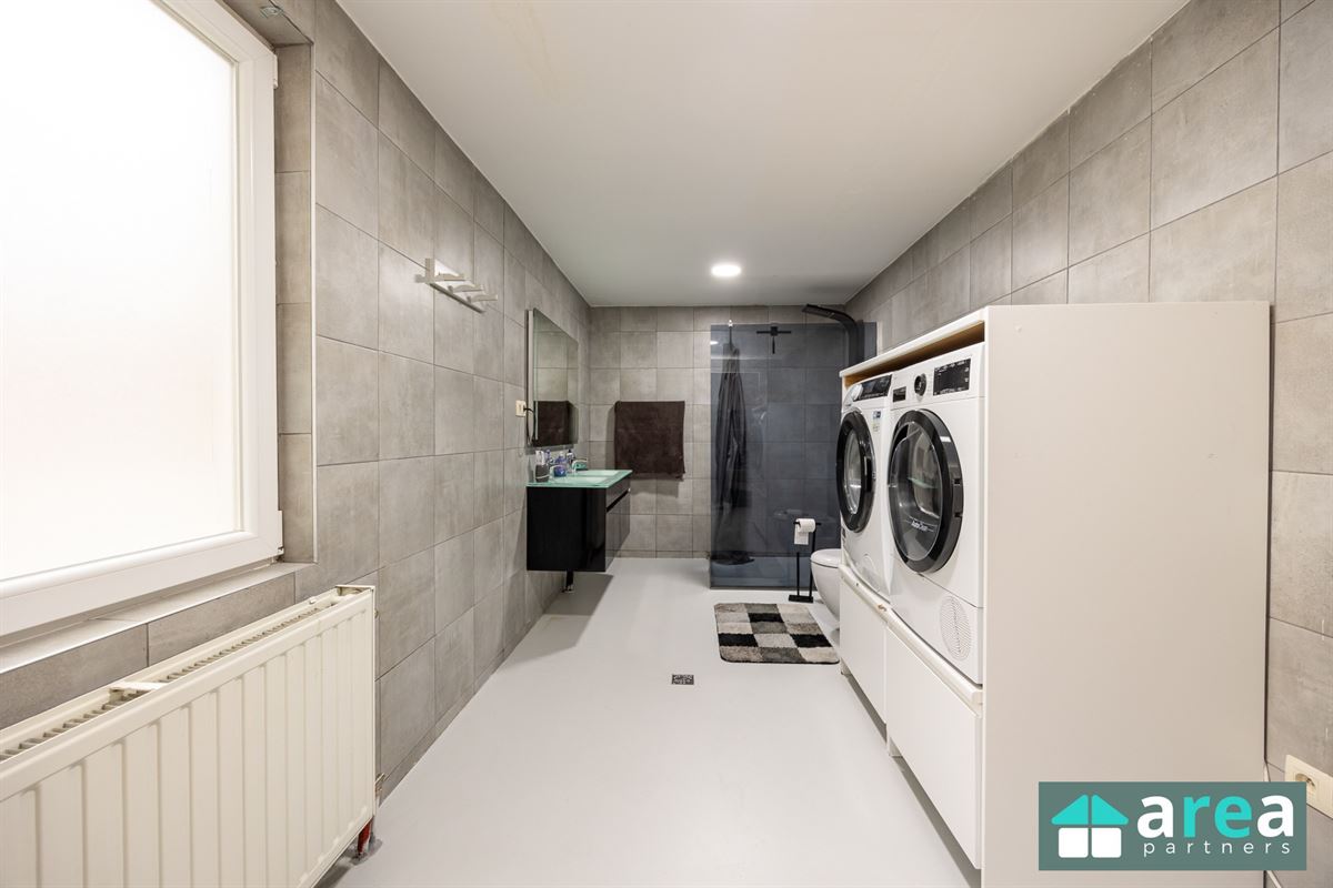 Moderne en Ruime woning met 4 slaapkamers!
