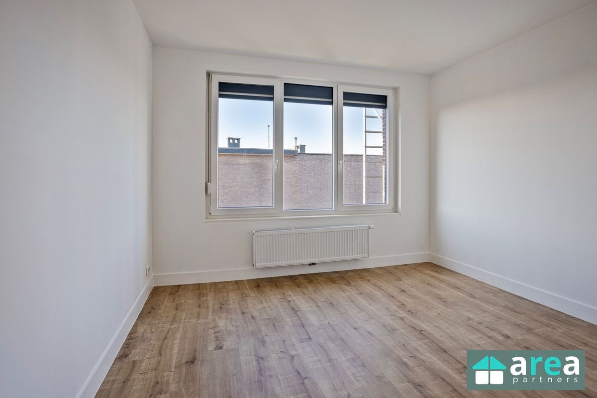 Volledig gerenoveerd 2-slpk- appartement!