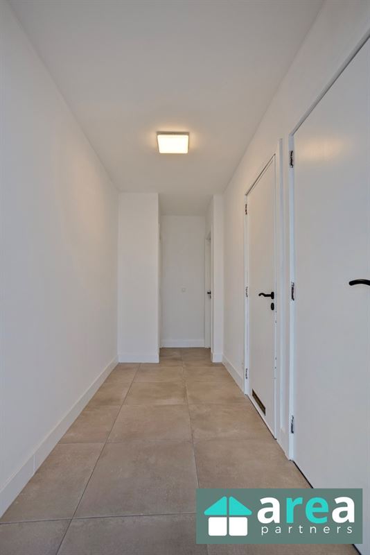 Volledig gerenoveerd 2-slpk- appartement!