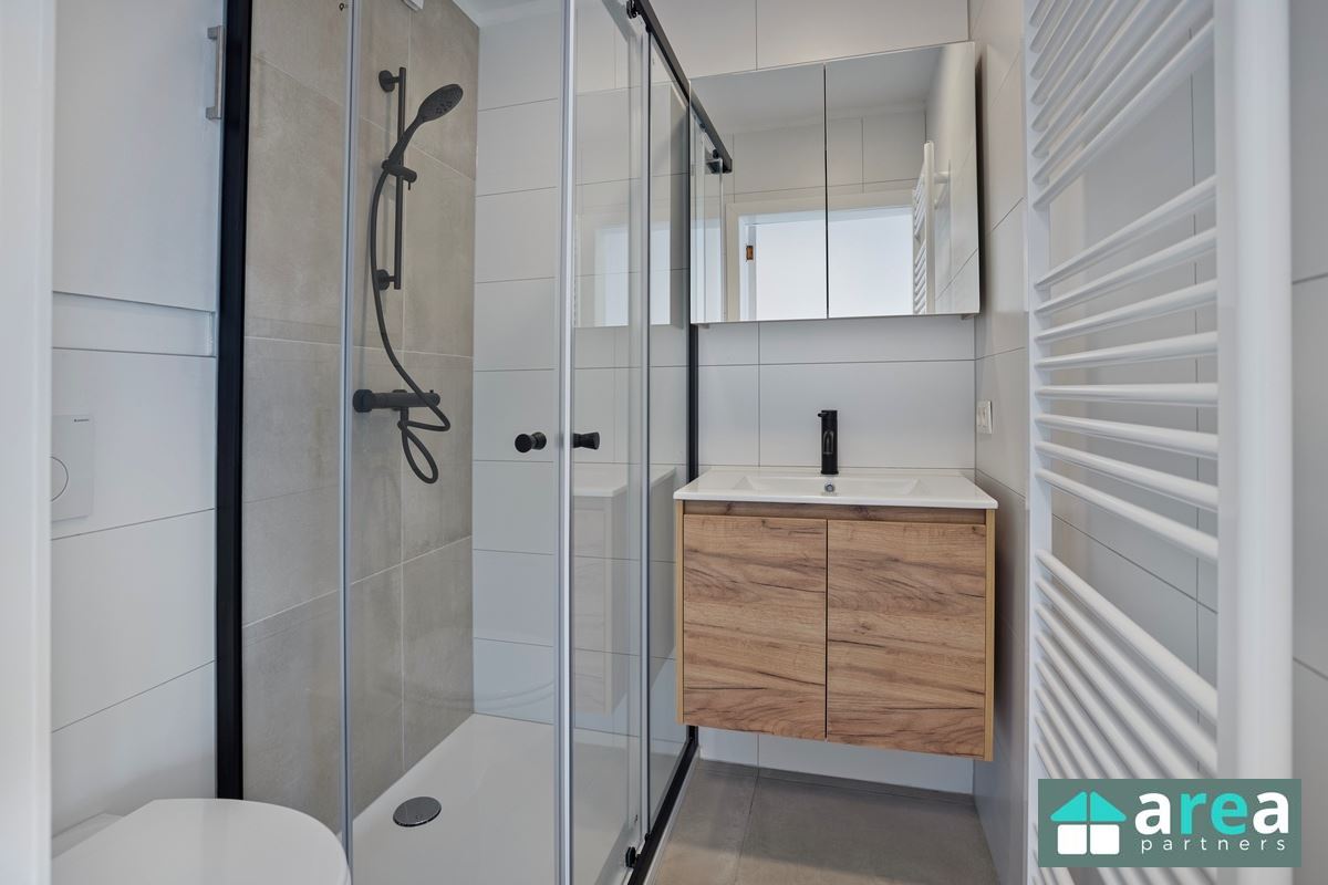 Volledig gerenoveerd 2-slpk- appartement!