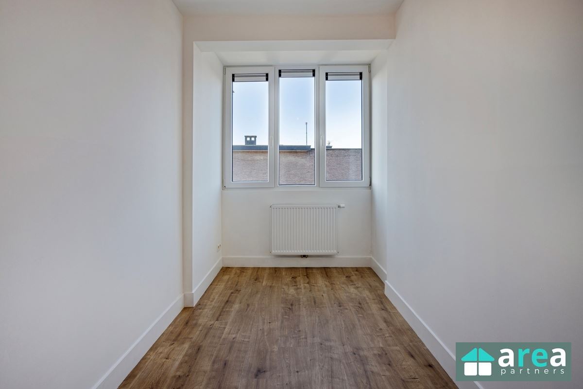 Volledig gerenoveerd 2-slpk- appartement!