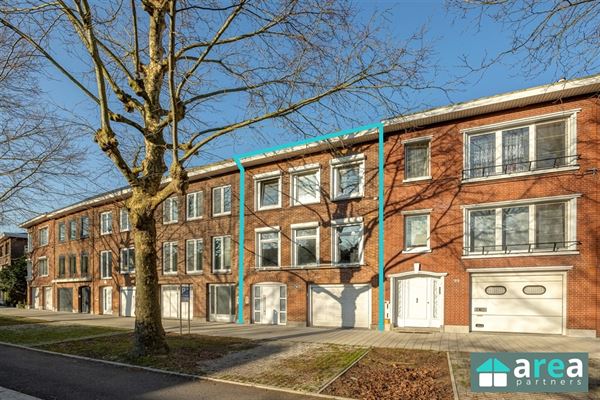 VERKOCHT! - Leuke bel-étage met tuin & terras in buurt van het Boekenbergpark!