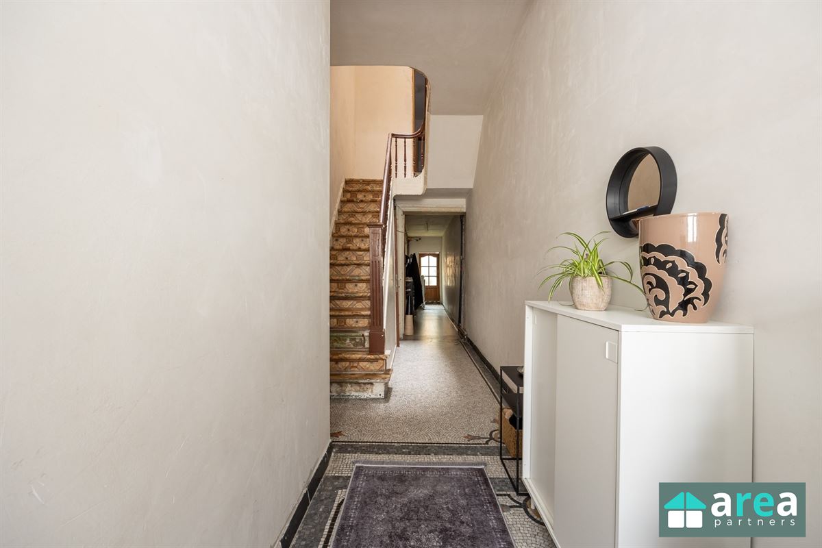 Opbrengsteigendom bestaaande uit 3 units!